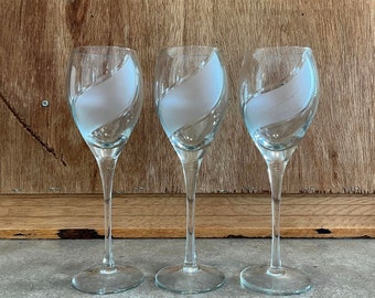 Vintage Wine Glasses with embossed Frosted Leaves