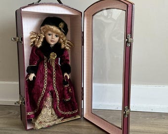 ビクトリアンスタイル磁器製人形 1980年代のヴィンテージフランス製磁器人形、ビクトリア朝スタイルの