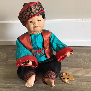 Vintage Porzellan Orientalische Puppe, Asiatischer Puppenjunge