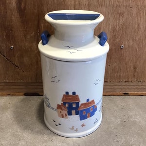 Vintage Country Kitchen Lagerung mit Deckel, Keksdose Creme Keramik mit Dekorationen von Bunten Häusern.
