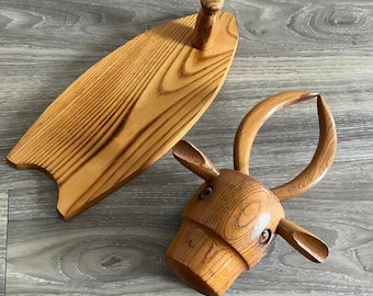 Vintage Cow Head Wall Mount Wood Shoe Brush