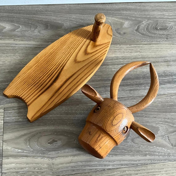 Vintage Cow Head Wall Mount Wood Shoe Brush