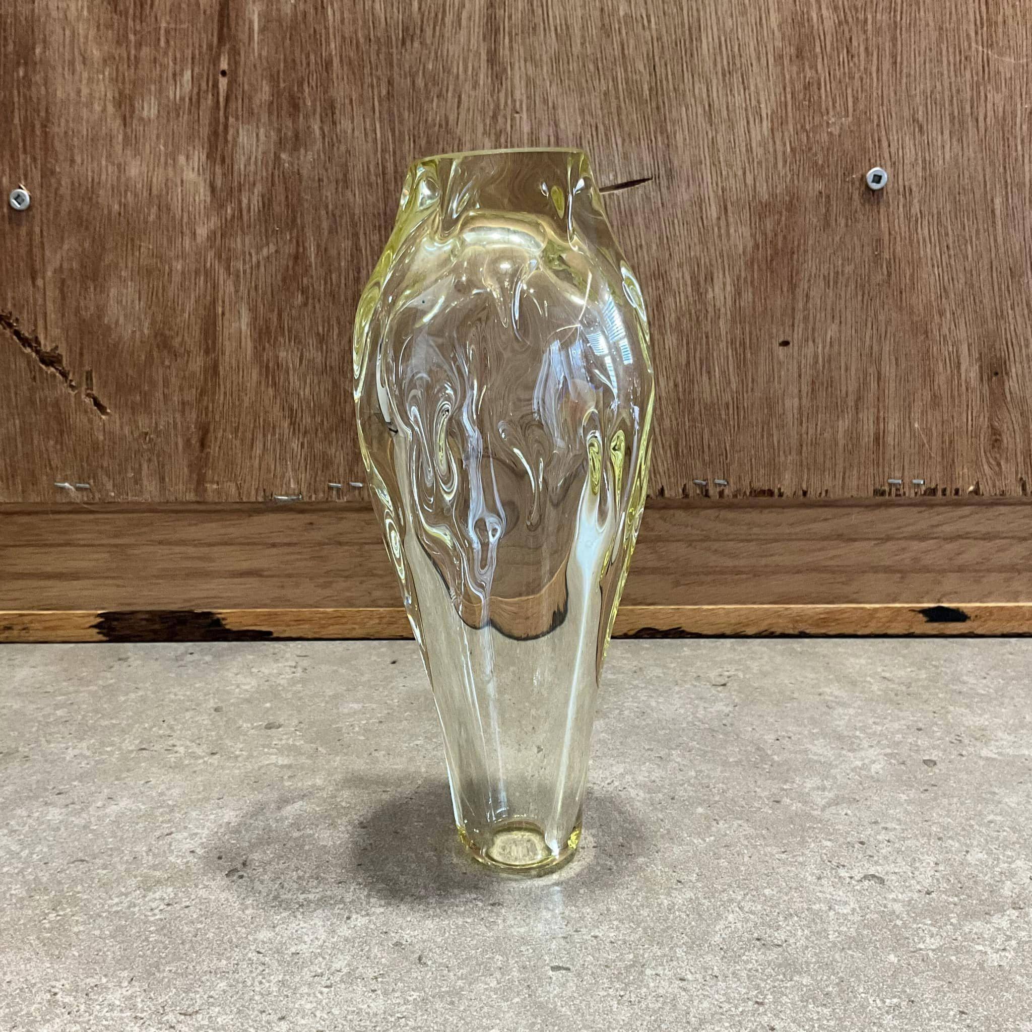 ヴィンテージアートガラス花瓶：ミロスラフ・クリンガー・ゼレズニー