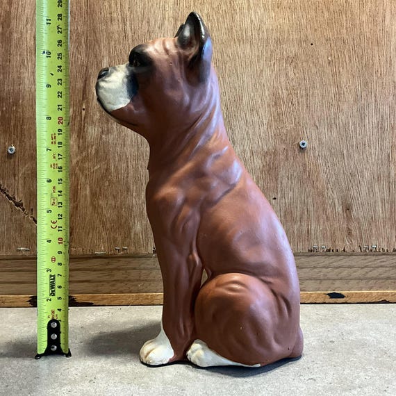 ヴィンテージの手描きのボクサー犬の置物：リアルなレプリカ 