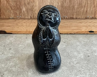 イヌイットの石彫刻 - 踊る熊 - Etsy 日本