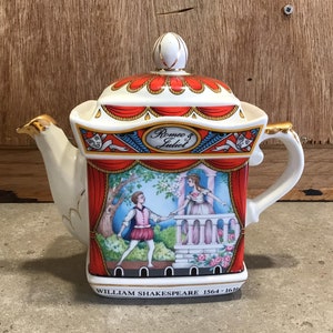 Vintage Sadler Romeo and Juliet Teapot Staffordshire England 4445 Classic Collection