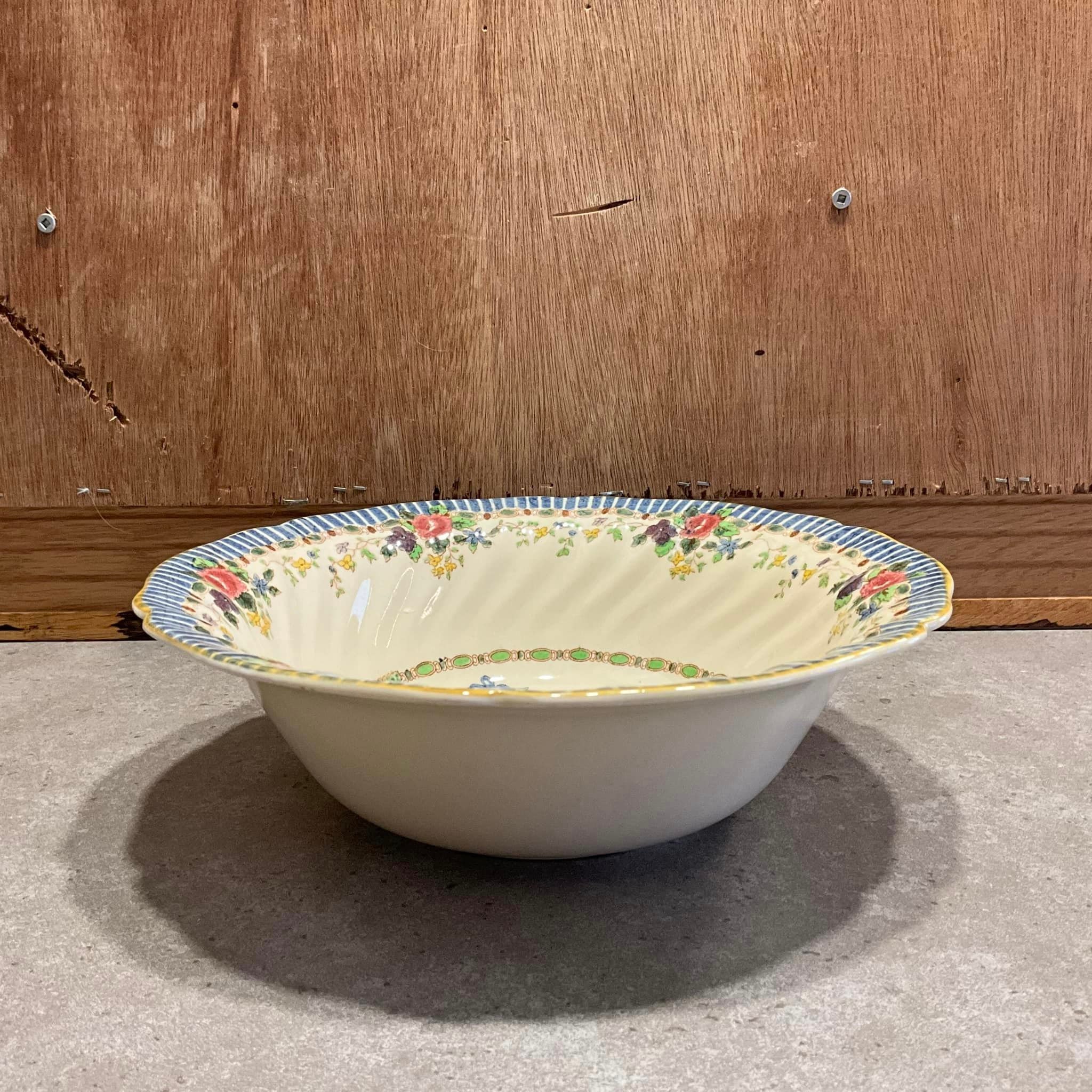 ロイヤルドルトン　ボウル 楽天市場】【P5倍・クーポン】ロイヤル・ドルトン バニキンズ 3ピース