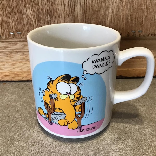 Vintage 1978 Garfield - Wanna Dance - mug.