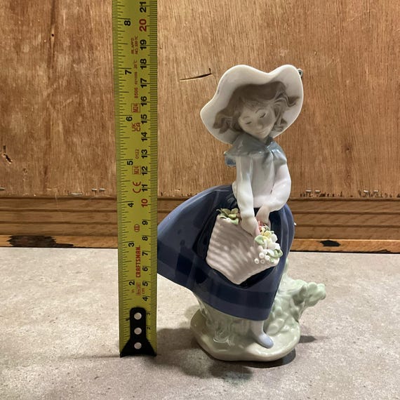 LLADRO Porcelain Figurine, Pretty Pickings Girl, Blue Skirt