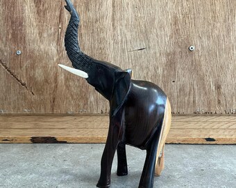 ツートンカラーの木彫りの象の像 - Etsy 日本