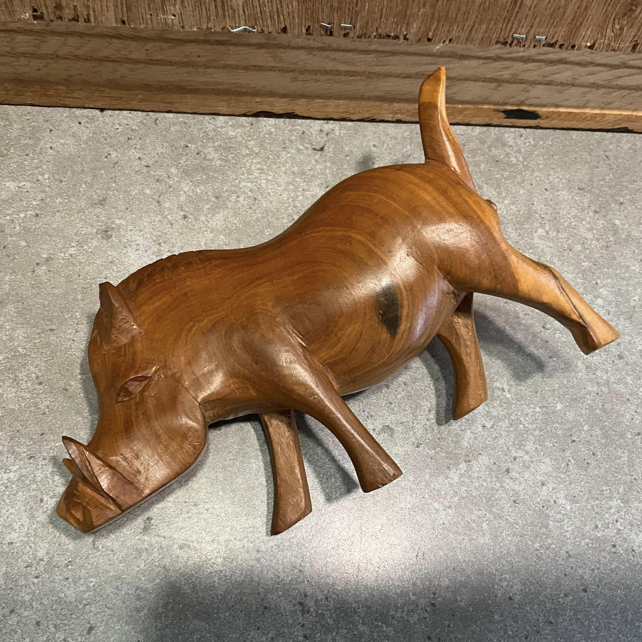 木彫りのイボイノシシのケニアの置物、木製の像、動物、木彫り - Etsy 日本