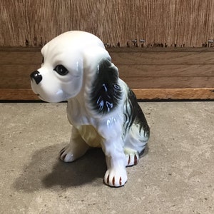 Vintage Ceramic Collectible Dog Spaniel Figurine