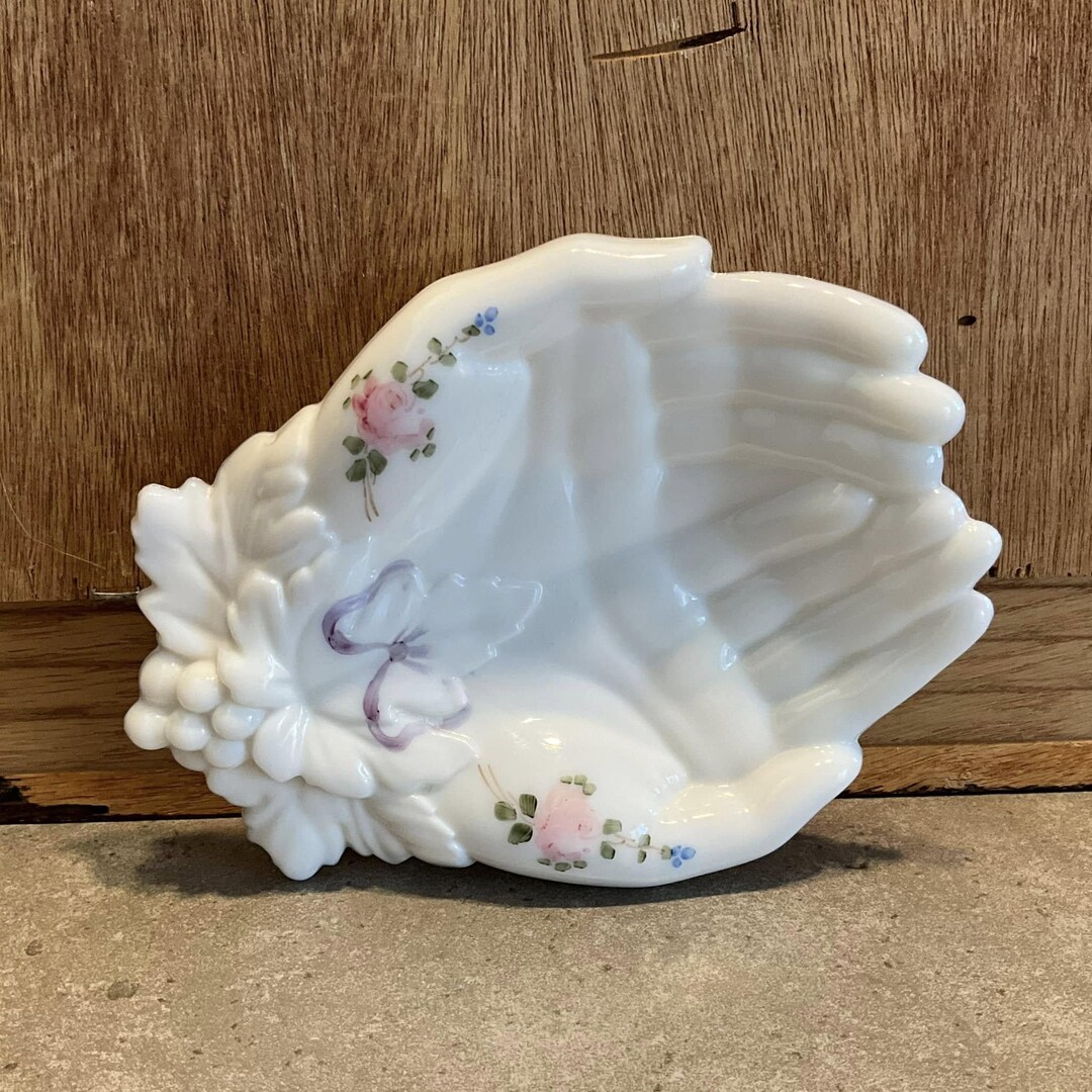 Westmoreland ウエストモアランド ハンドトレイ　3個セット レア Vintage Westmoreland Milk Glass Hand Trinket Dish: Pink Flowers