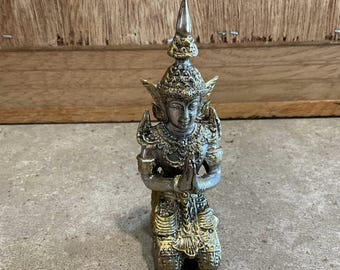 タイの銀の彫刻仏陀テッパノム天使守護女性金属像 - Etsy 日本