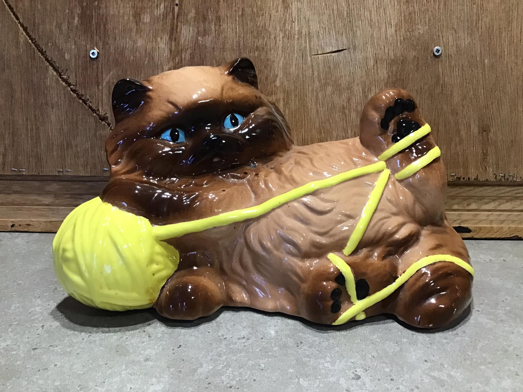 Persian Cat Statue, Large Ceramic Cat Figurine, Vintage Home Decor