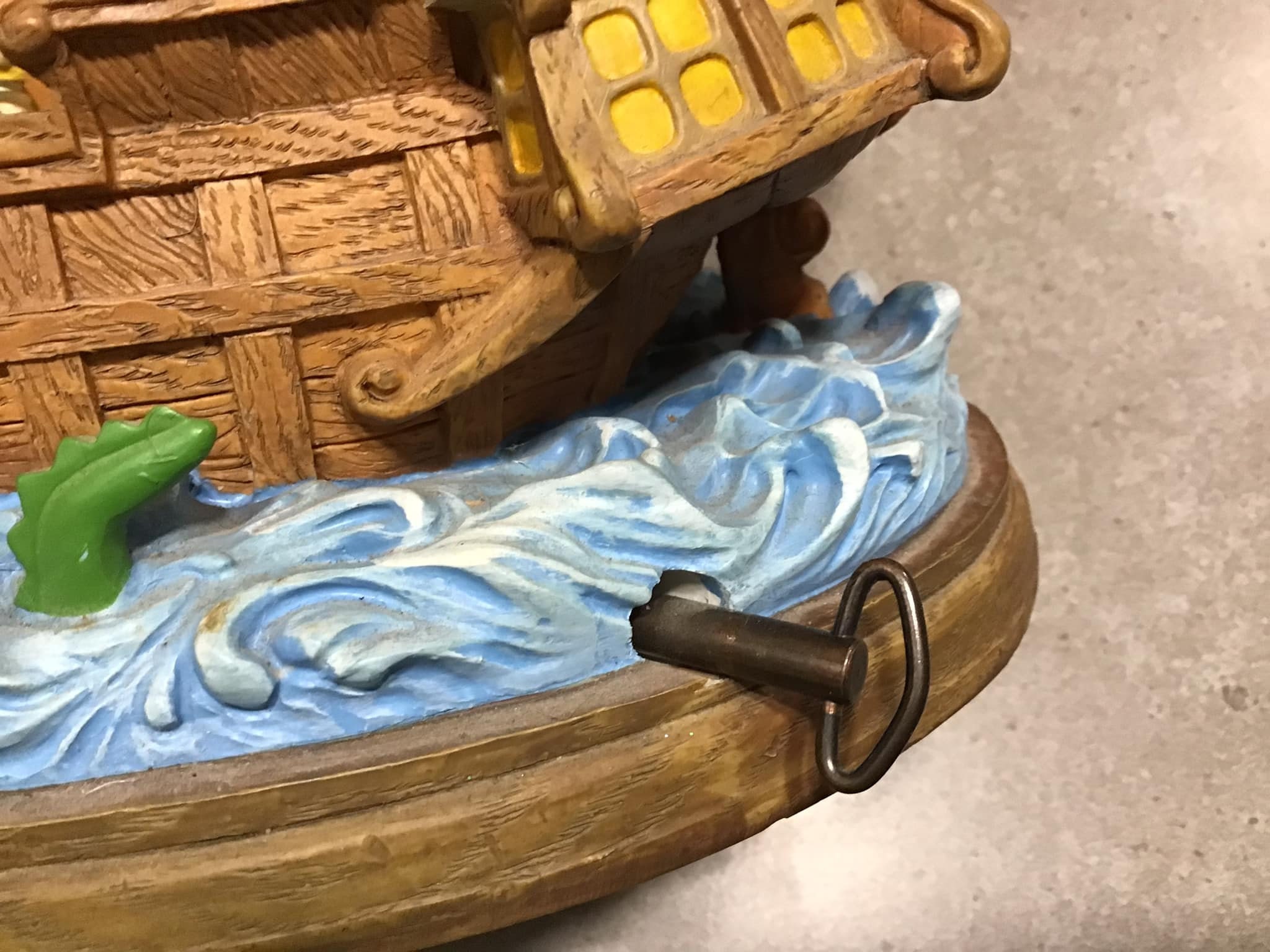 Disney Snow Globe Peter Pan's Pirate Ship Showdown Captain Hook You Can Fly