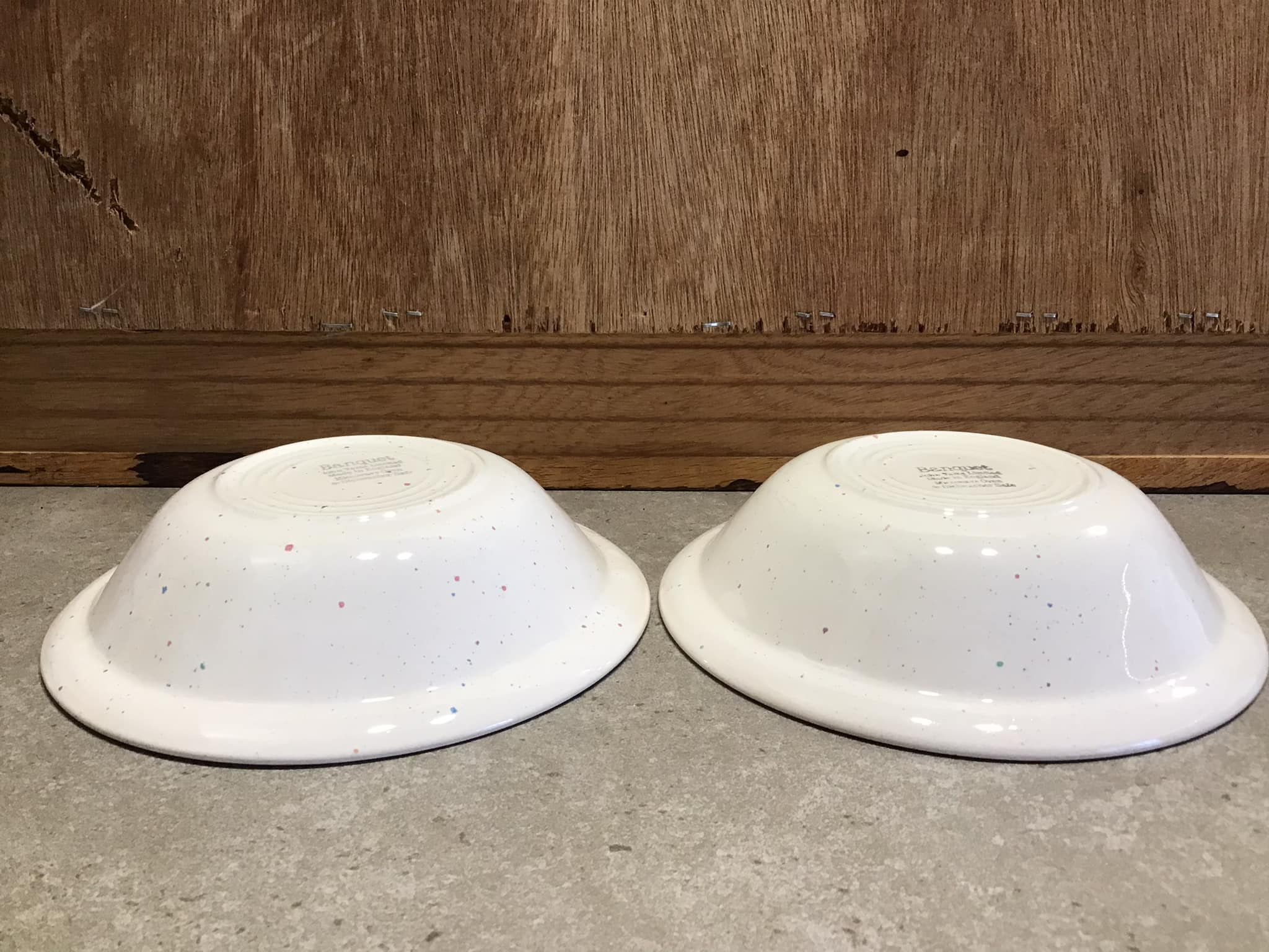 ヴィンテージ ジョン・タムズ バンケット スープボウル - 斑点模様の