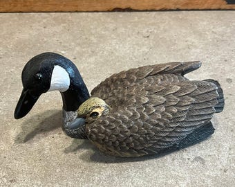 Vintage Canada Goose with Gosling Figurine - Wildfowl Statue - Rustic Cabin Lodge Decor Gift