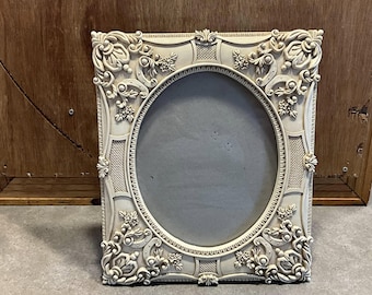 Vintage Ornate Picture Frame, Resin Ornate Tabletop or Wall Hanging