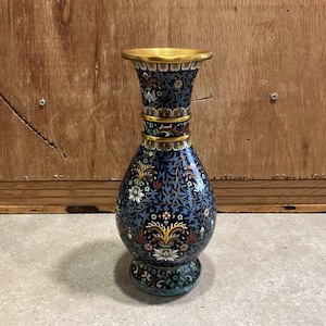 Oude Chinese vintage cloisonnévaas, messing bloemenvaas met patina