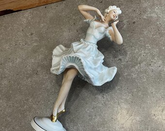 ヴィンテージ Unterweißbach 磁器バレリーナ置物、ドイツ製 - Etsy 日本
