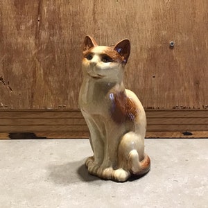 Vintage Sit Kitten Statue Cat Animal Figurine