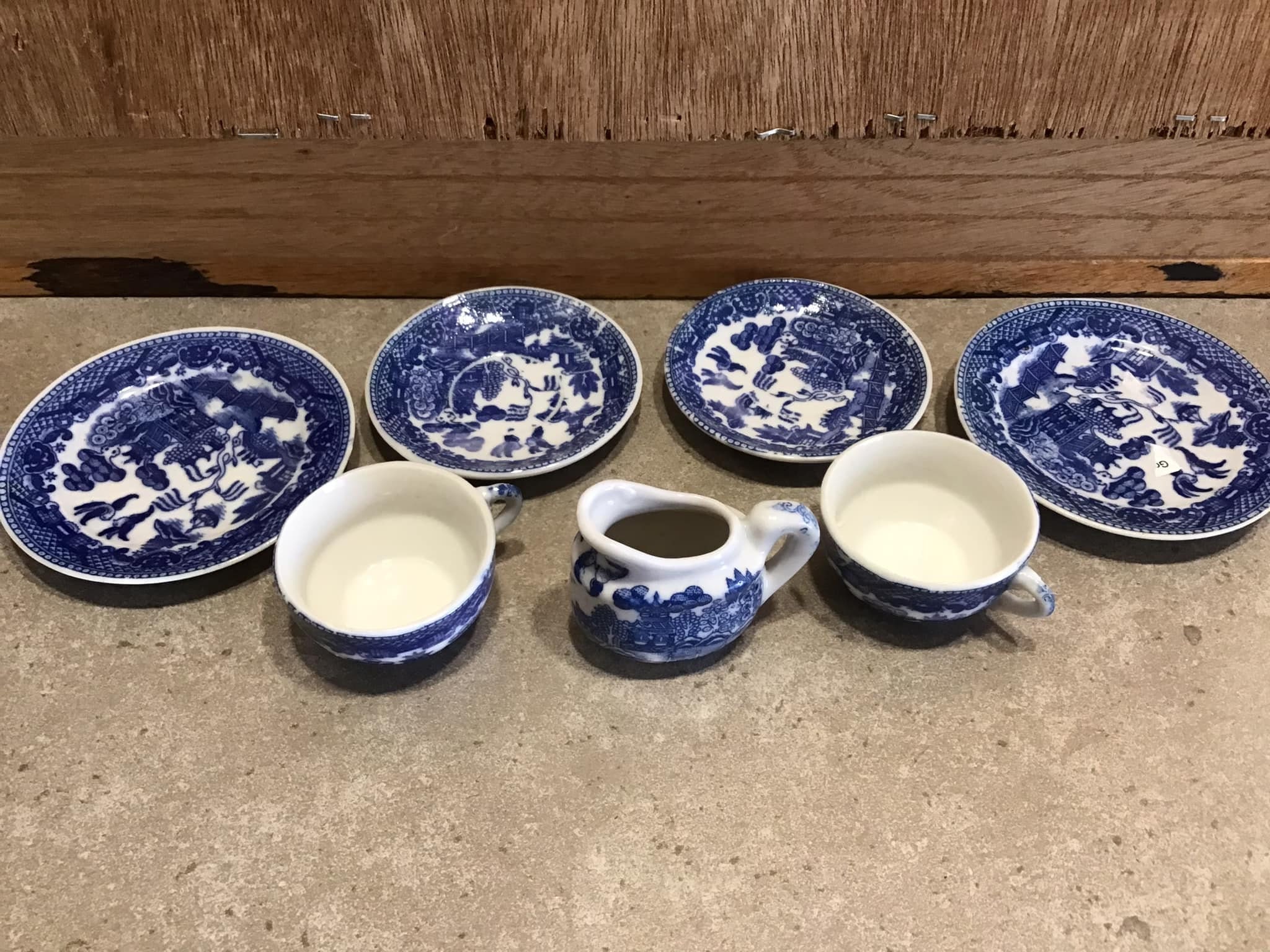 ヴィンテージ ミニチュア ブルーウィロー ティーセット：カップ