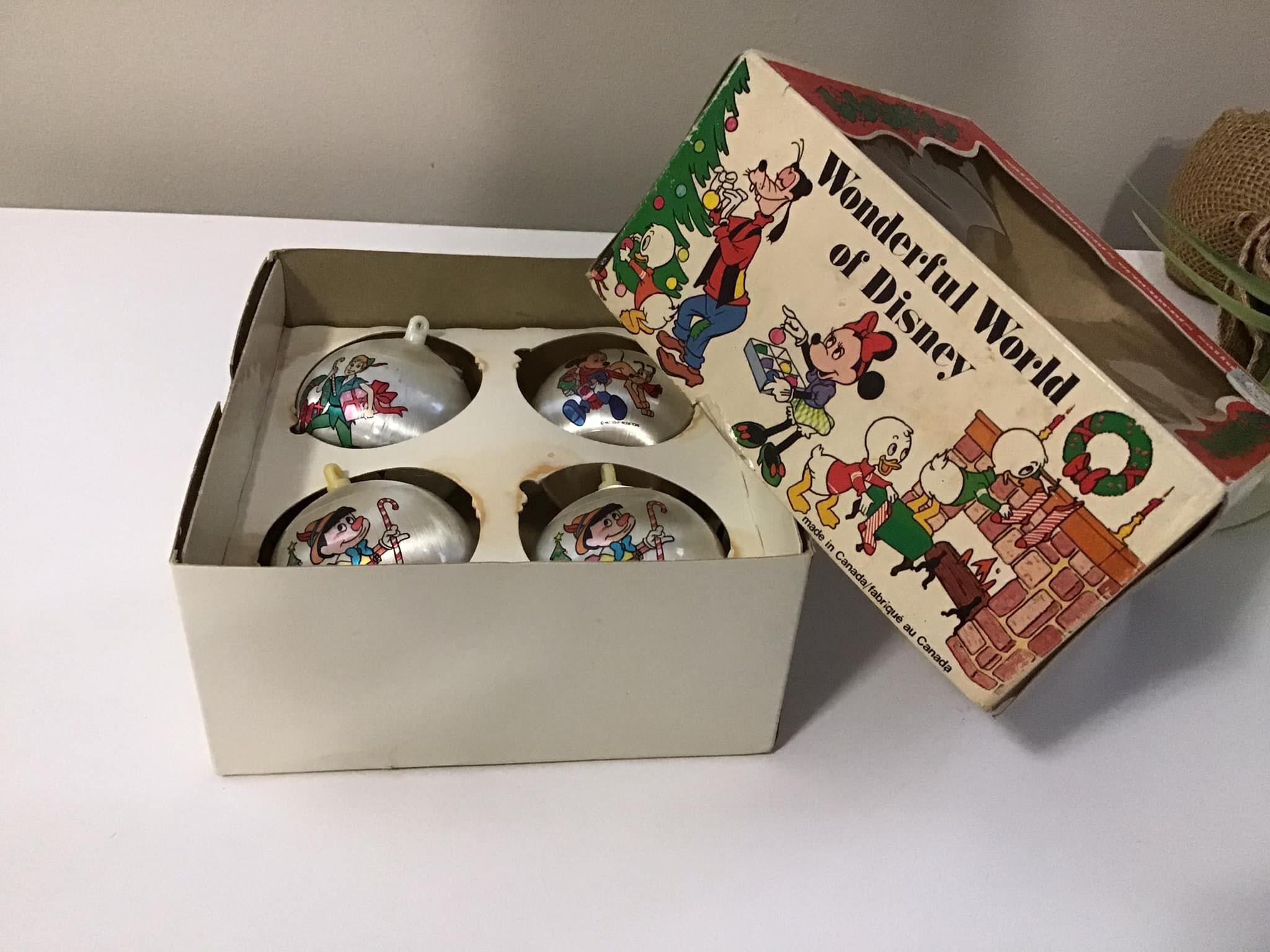 Vintage Wonderful World of Disney Alderbrook Christmas Satin