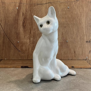 Vintage Ceramic White cat with green Eyes 13.5&quot; tall, Vintage Home decor, Ceramic Cat Statue (Sitting)