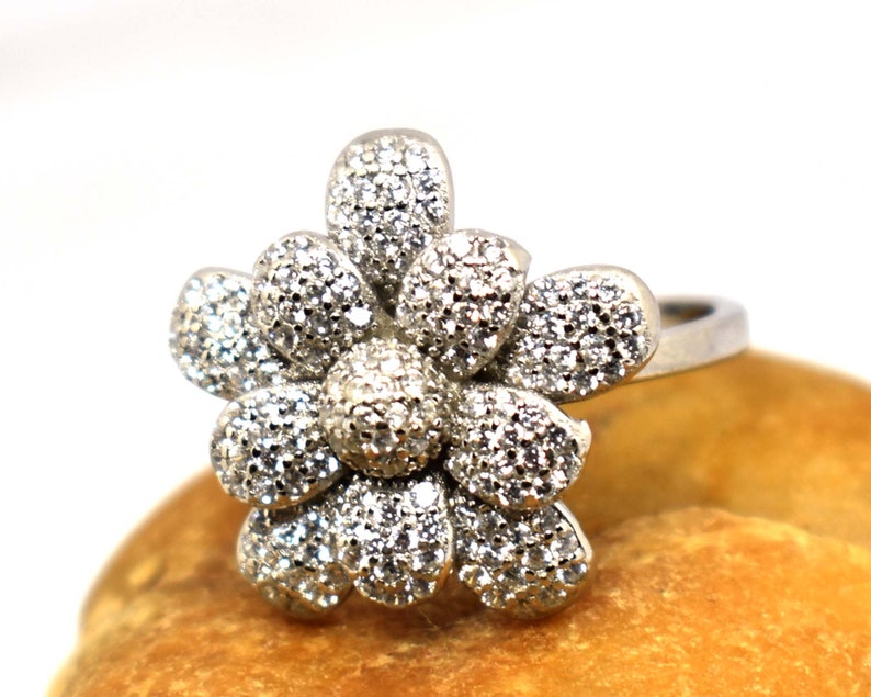 Cubic Zirconia Flower Design Best Gift For Wife. 925 Sterling Silver Jewelry Ring Gemstone Silver Ring