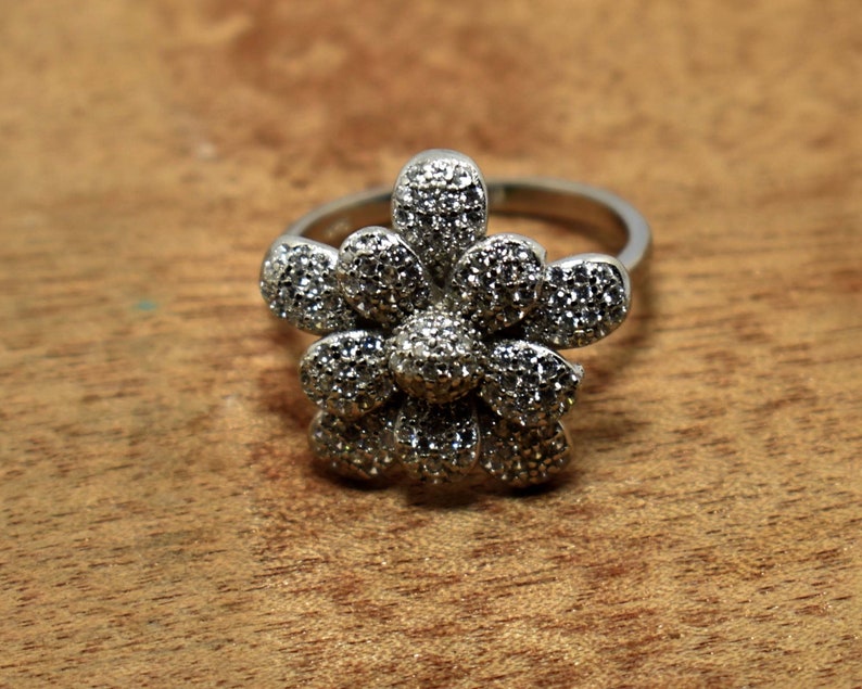 Cubic Zirconia Flower Design Best Gift For Wife. 925 Sterling Silver Jewelry Ring Gemstone Silver Ring