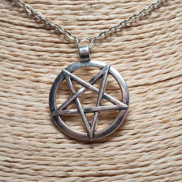 Inverted Pentagram Necklace  Silver Chain Choker  Pendant Necklace  Wiccan Choker  Unisex Jewellery  Best Friend Gift  Pentacle Jewellery