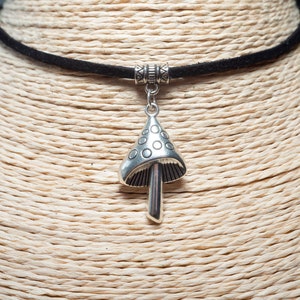 Mushroom Necklace  Toadstool Choker  Everyday Jewelry  Fungi Choker  Necklace for Vegans  Unisex Choker  Christmas Gift