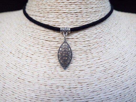 Black suede clearance necklace cord