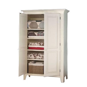 Lake Cottage Linen Cupboard