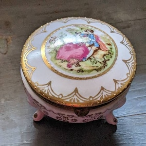 Vintage Fragonard Trinket Box