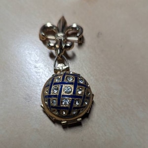 Vintage Signed Pegasus Coro Fleur de Lis Locket Brooch