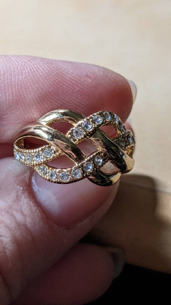 Interlocking Infinity Wave Cocktail Ring - image 4