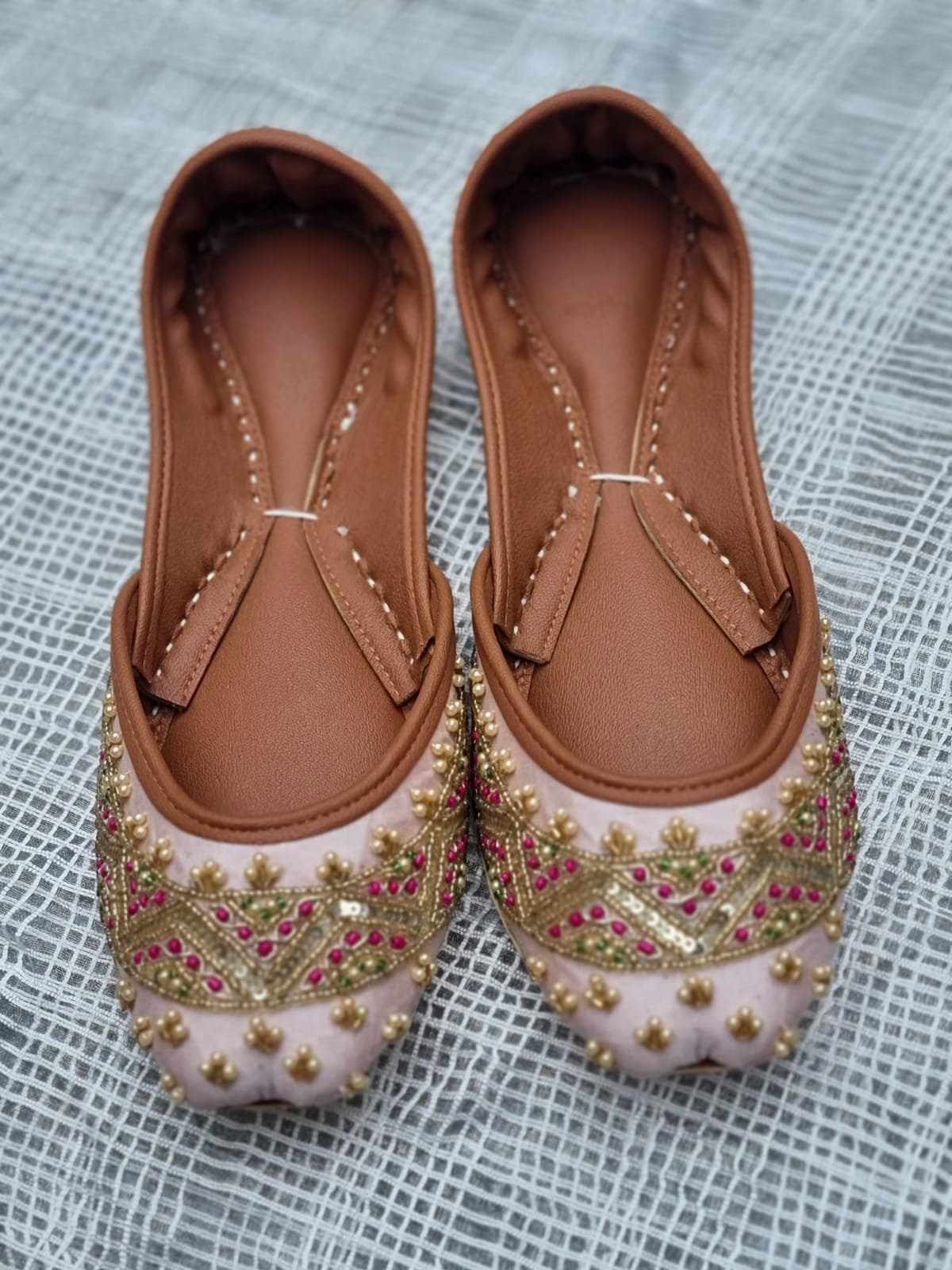Stylish hotsell ladies juti