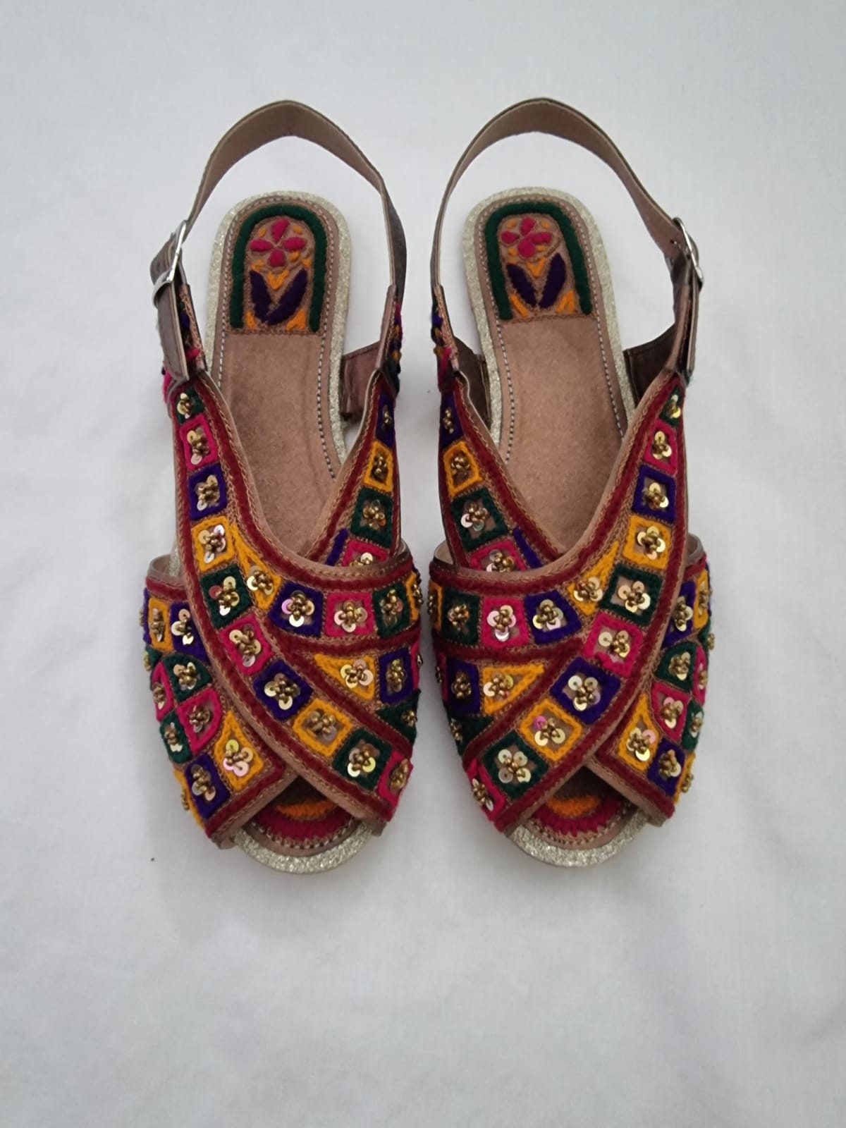 Female peshawari shop chappal