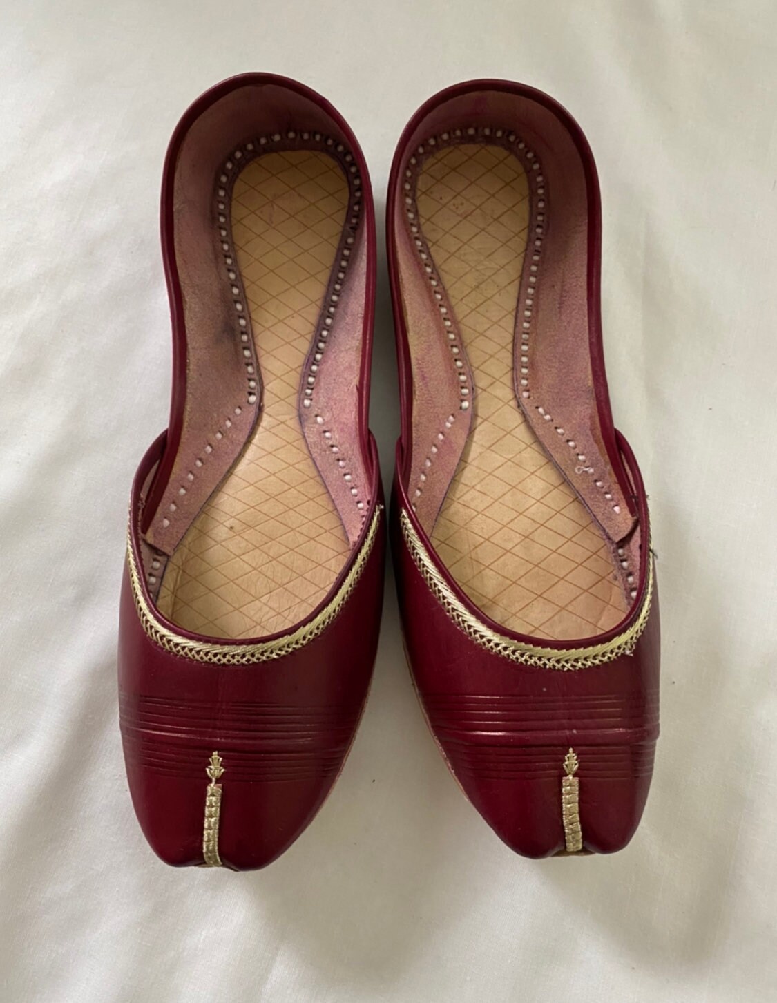 Simple ladies juti clearance