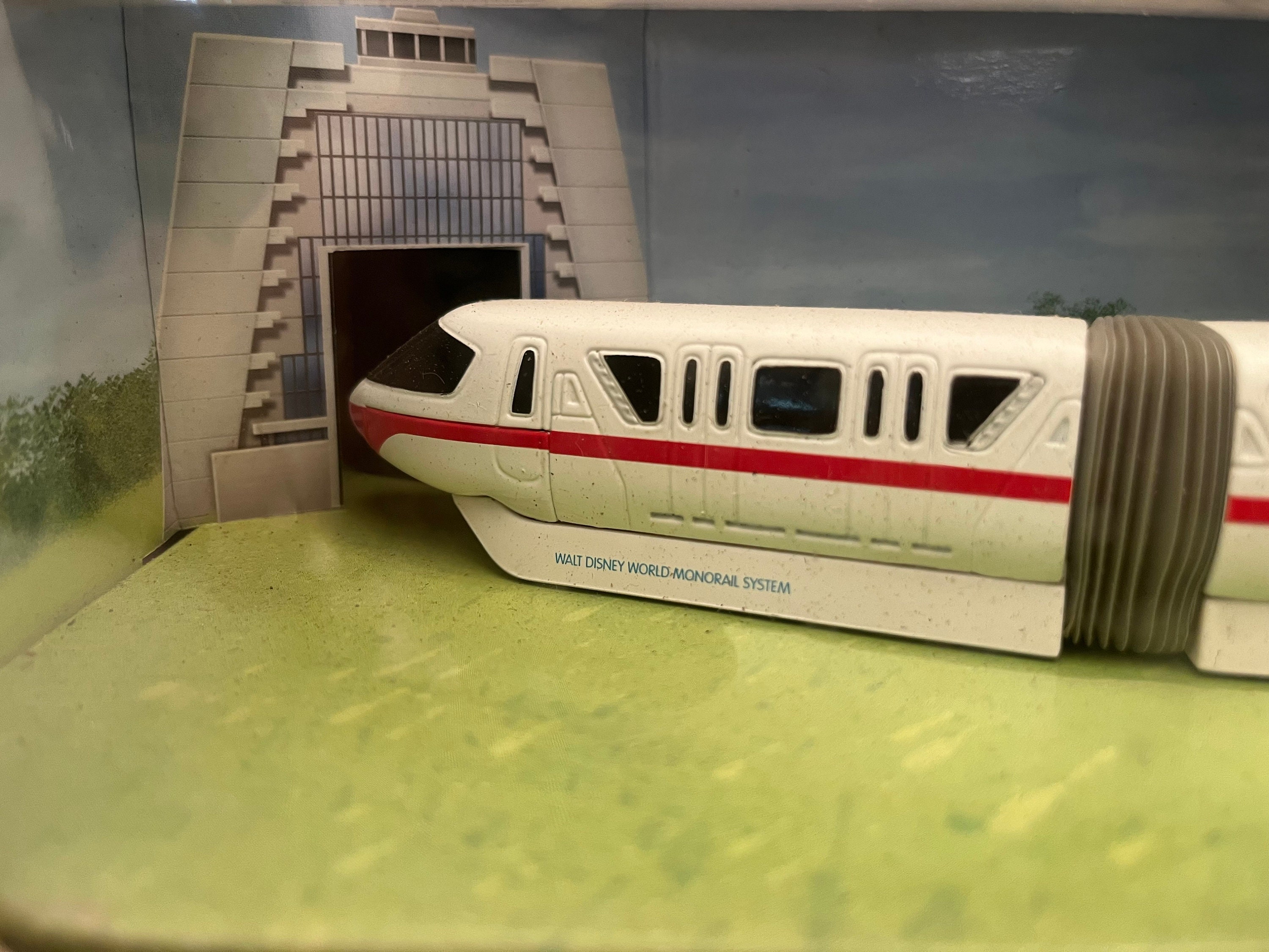 Vintage Walt Disney World 4 Piece Monorail Die Cast Metal