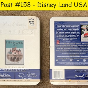 K&ouml;nnte beinhalten: Ein Zwei-Disc-DVD-Set in einer wei&szlig;en und blauen Blechdose mit einer limitierten Serie von ausgew&auml;hltem, seltenem Material aus den Disney Studio Vaults. Das Set enth&auml;lt spezielle historische Sendungen aus Disneyland USA, die urspr&uuml;nglich zwischen 1954 und 1970 ausgestrahlt wurden. Die Blechdose zeigt ein Bild des Disneyland-Schlosses und den Text "Our Disney Treasures".