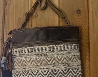 Myra leather and canvas