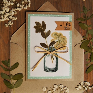 Carte de voeux « pour vous » avec de vraies fleurs pressées
