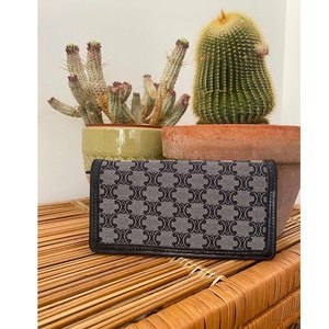 Carteira vintage Celine em lona e couro com monograma duplo, vários bolsos, monograma marinho, cinza e preto, fabricada na Itália