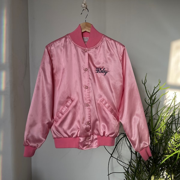 Veste en satin rose Birdie vintage des années 1980, fabriquée aux États-Unis