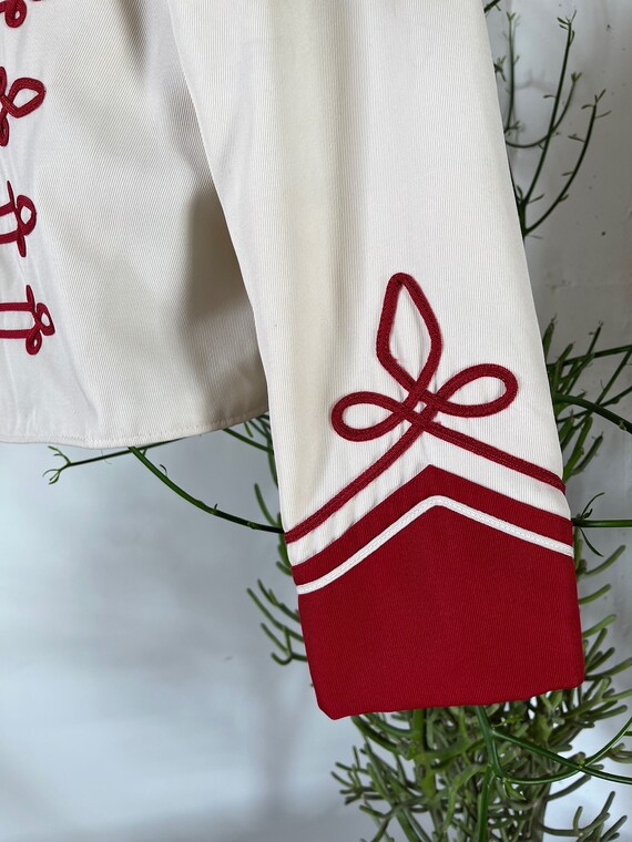 DeMoulin Bros. & Co. creates unique marching band attire in Greenville DeMoulin Bros. & Co. creates unique marching band attire in Greenville