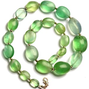 Natürlicher grüner Fluorit Edelstein 12 bis 24 mm Größe Glatte Nugget Perlen 18 &quot;Halskette