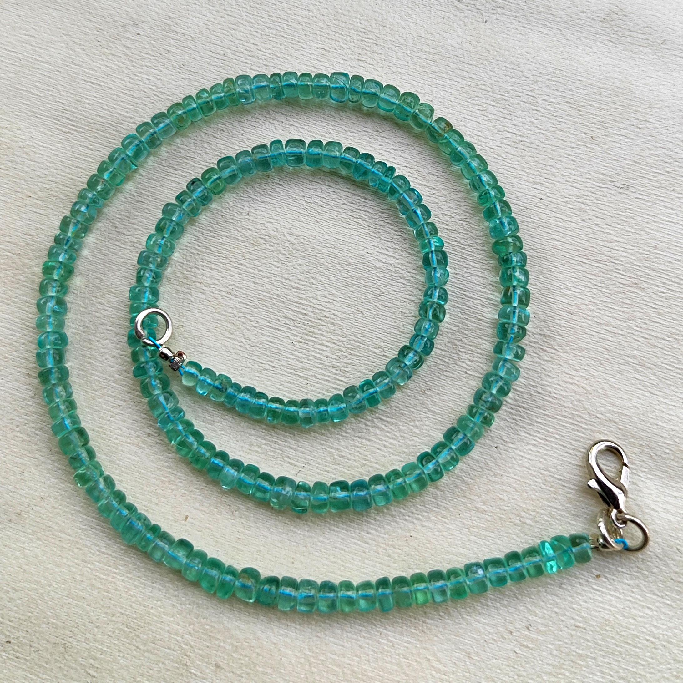 天然グリーンアパタイト宝石 4.5 mm サイズ 滑らかなロンデルビーズ 16